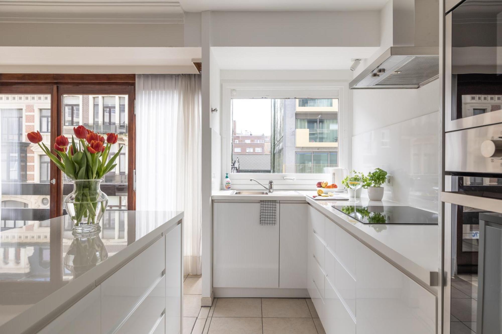 Weloveoostende - Newly Renovated Large Apartment 150M From The Beach - Including Bed Sheets And Final Clea-Ning ภายนอก รูปภาพ